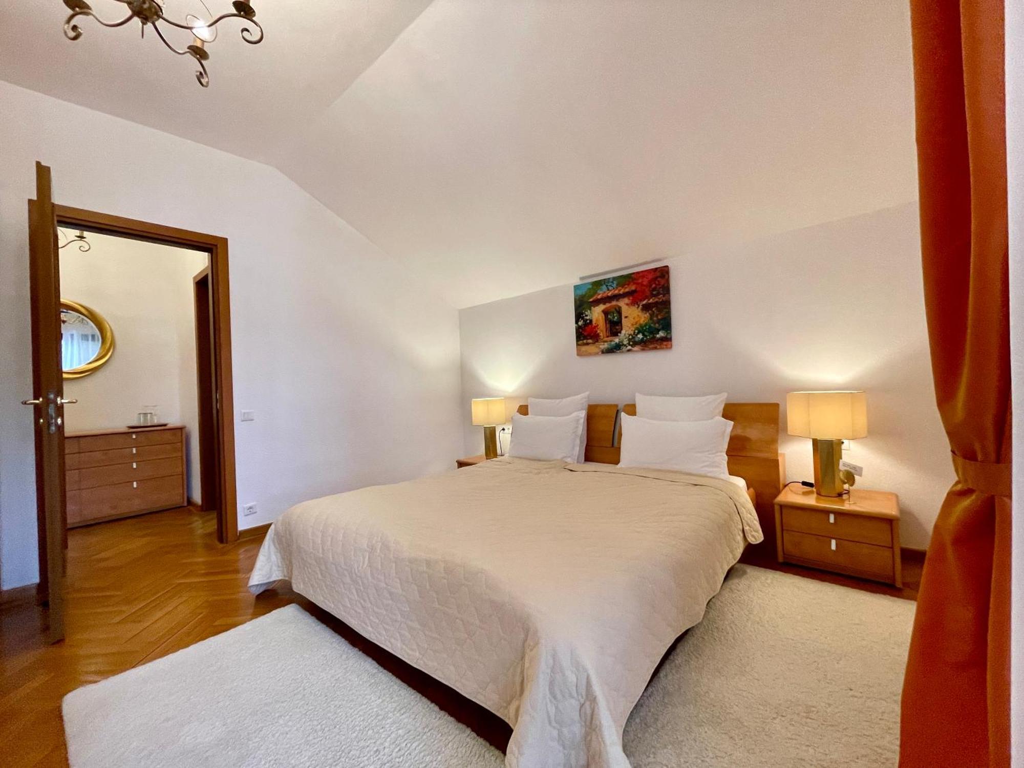 Vila Terase Hotel Sinaia Kültér fotó