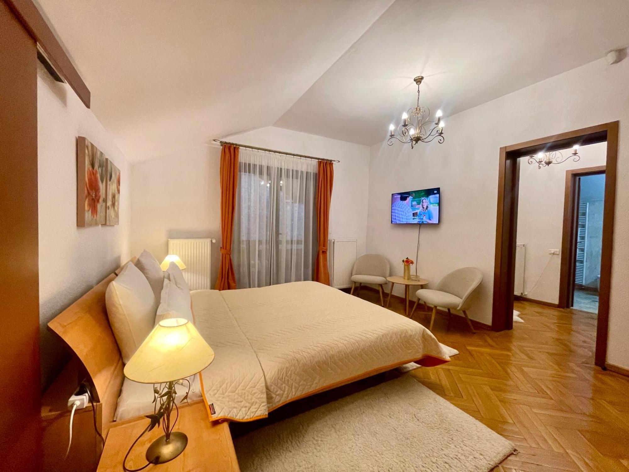 Vila Terase Hotel Sinaia Kültér fotó